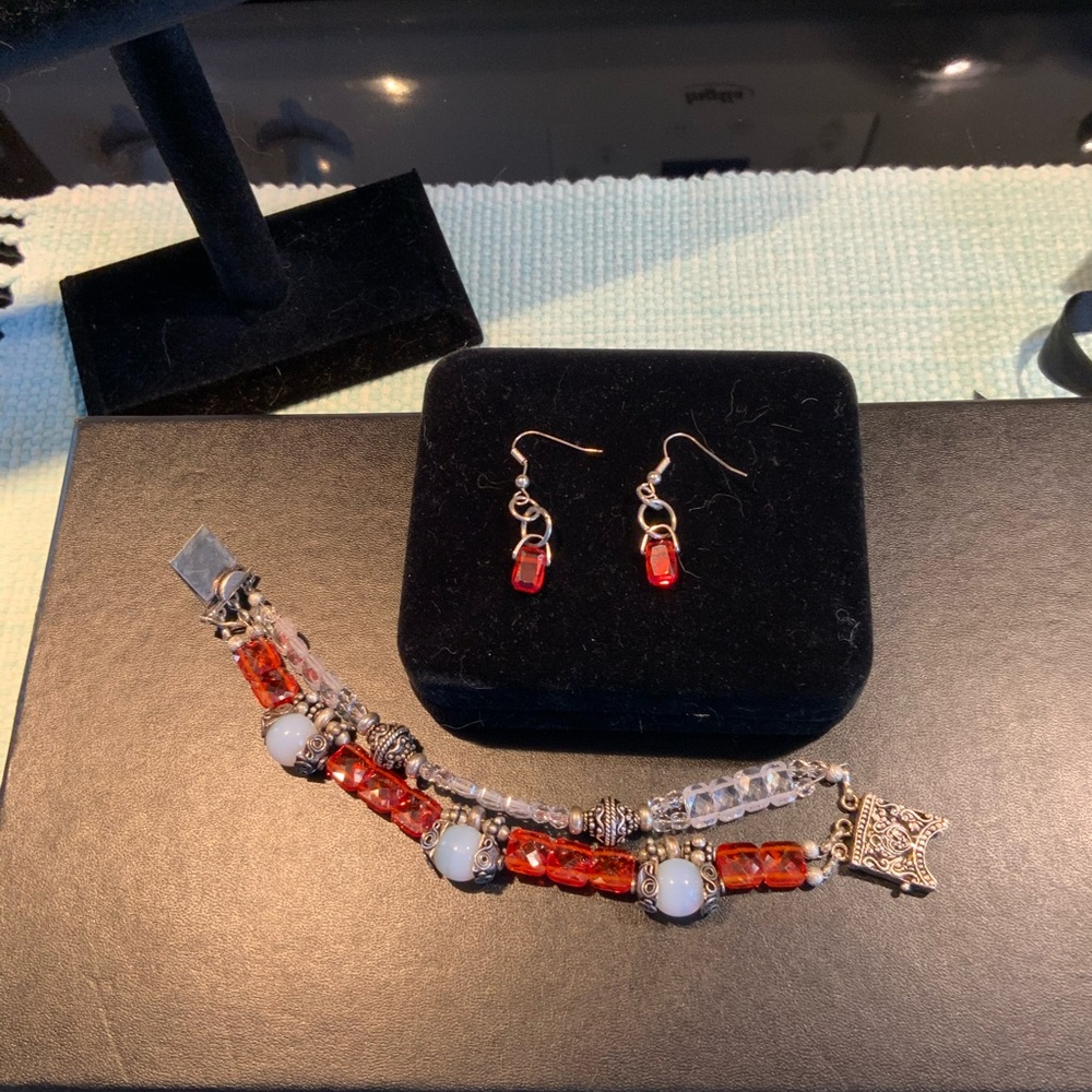 Beautiful duo,silver and Swarovski crystals